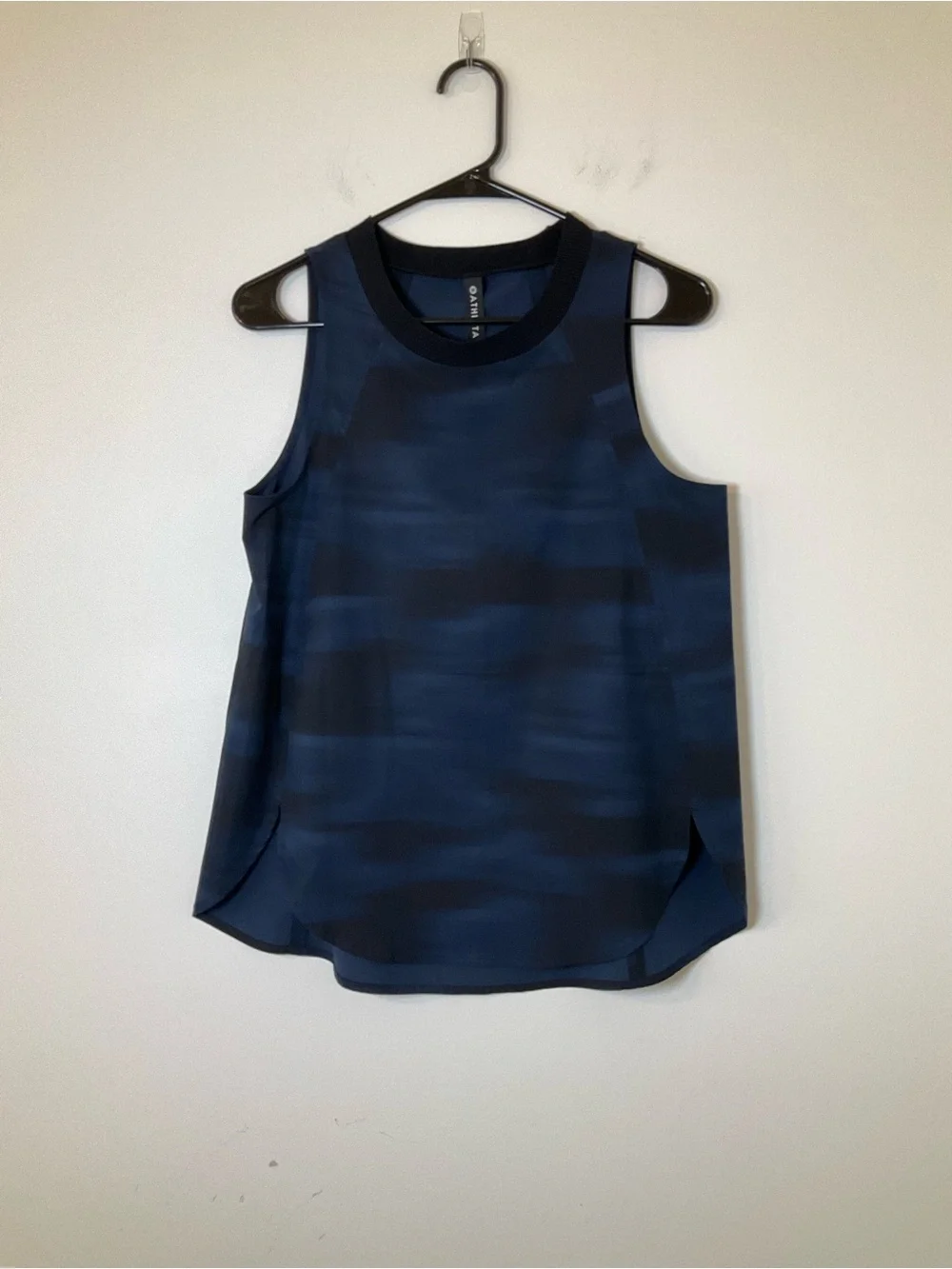 Athleta XS Blue Printed Sleeveless Performance Tank Top